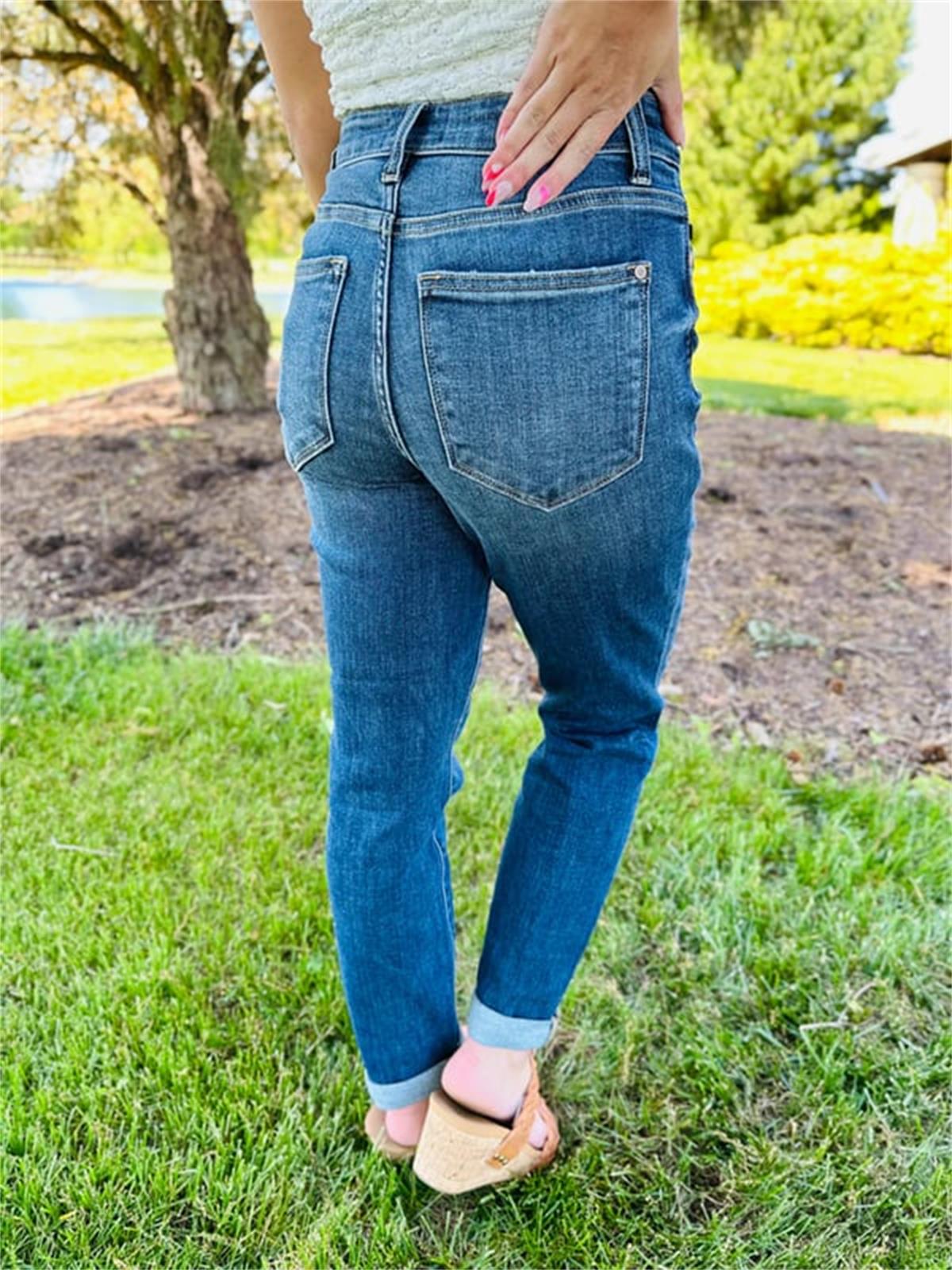 Bauchfreie Slim Fit Jeans mit Bündchen
