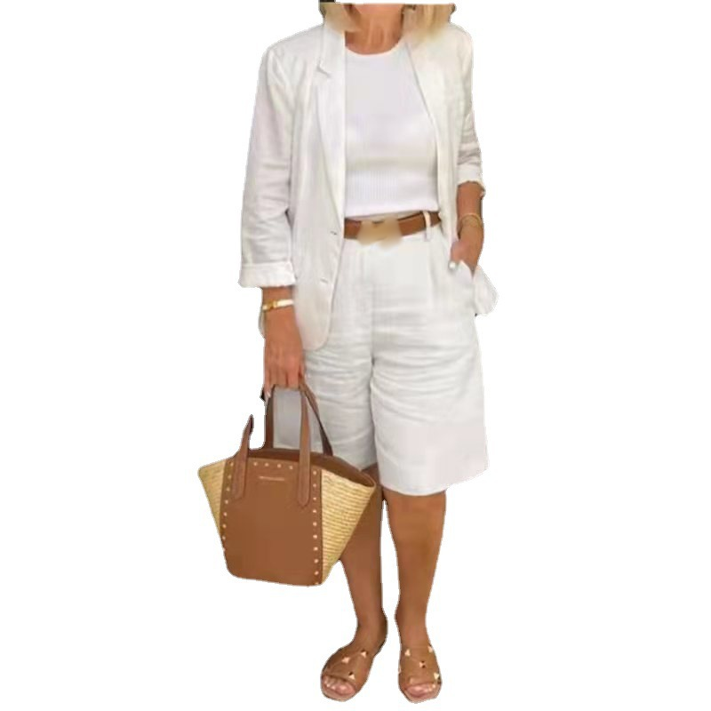 Elegantes Set aus Leinenshorts und Blazer für Damen