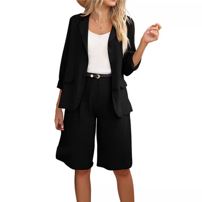 Elegantes Set aus Leinenshorts und Blazer für Damen