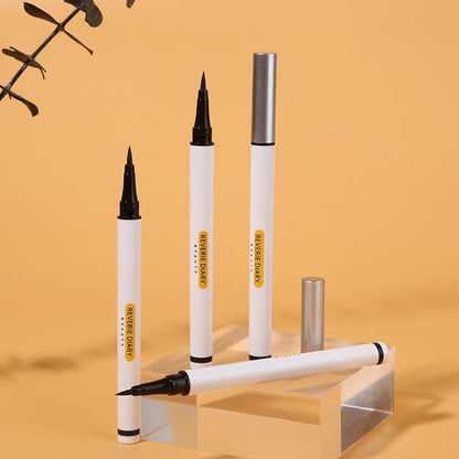 Wasserfester und schnell trocknender flüssiger Eyeliner-Stift(Neuheit im Sale)