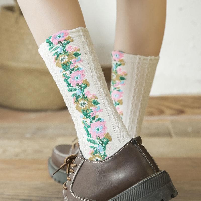 Hohe Retro-Socken Einzigartige bestickte Blumen-Socken