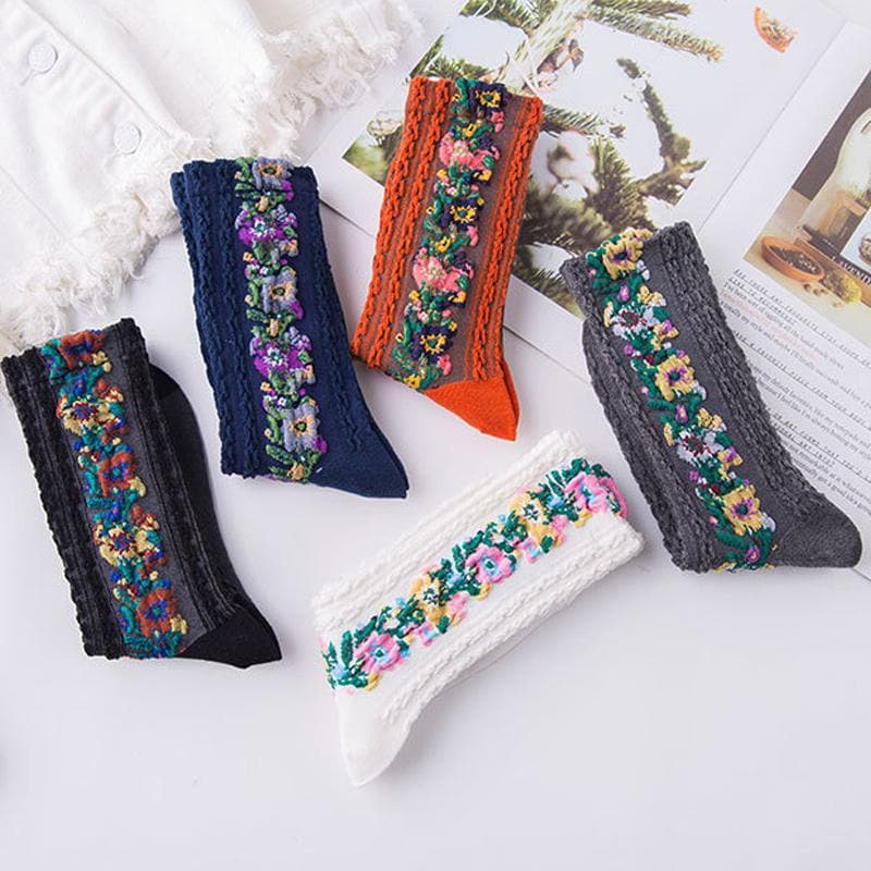 Hohe Retro-Socken Einzigartige bestickte Blumen-Socken